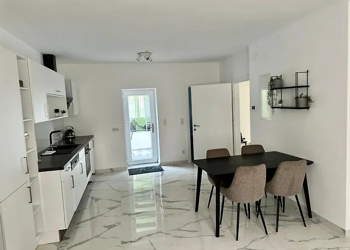Viviane Paulos - Stylish At Wienerberg Apartamento *